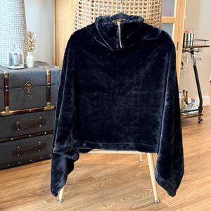 Black Faux Fur Poncho Cape – One Size Cozy Zip Front Winter Jacket